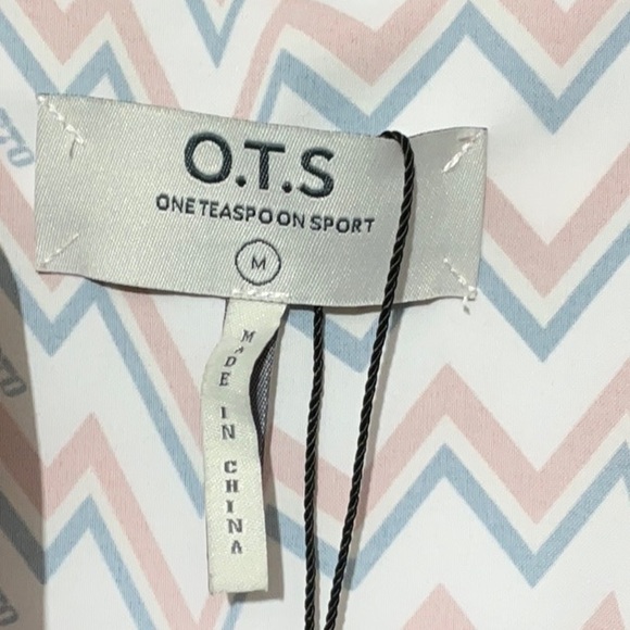 ONE TEASPOON Heartline Track Jacket M 24.5” P2P Red White $155 Retail NWT - Picture 5 of 14